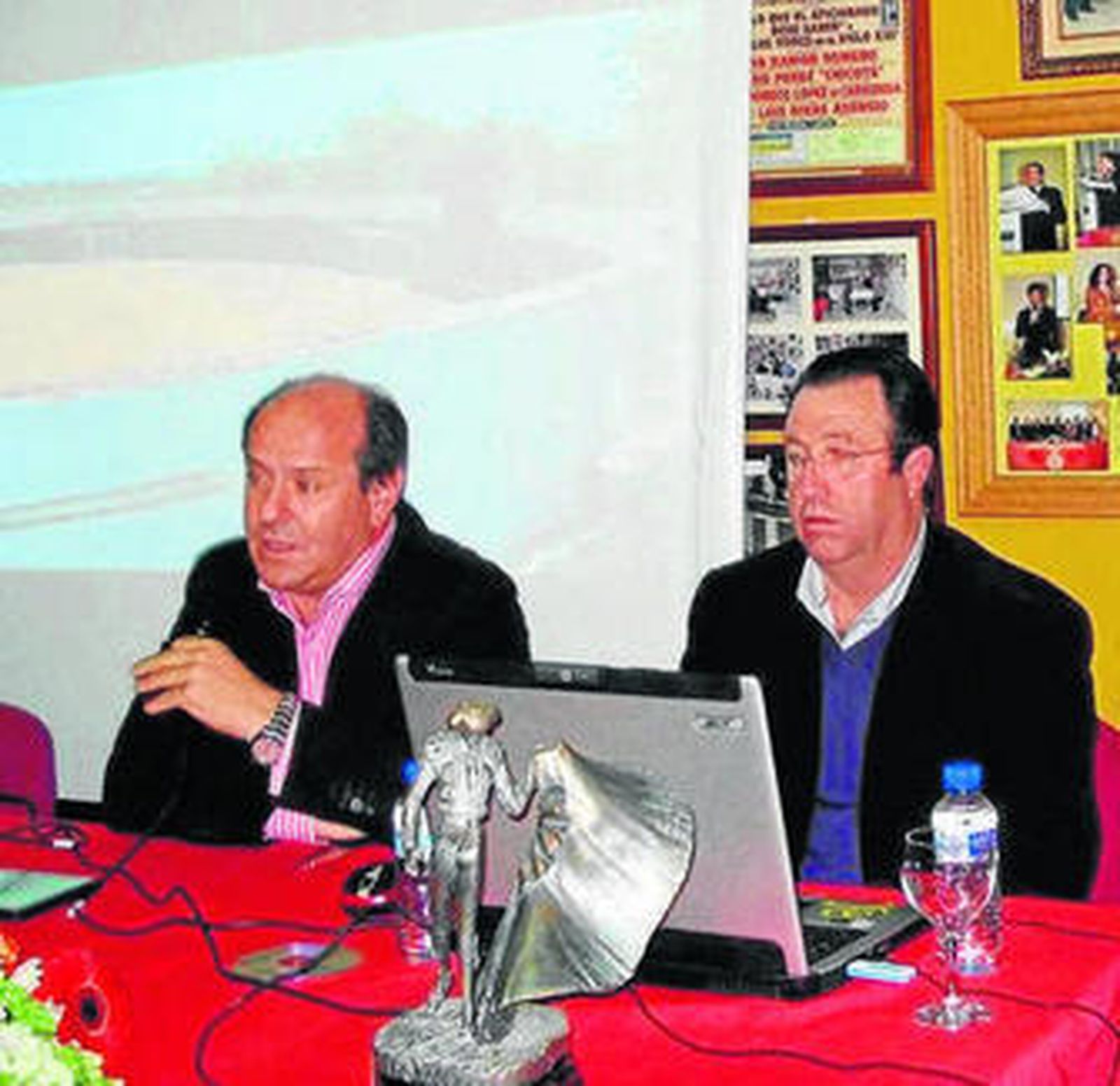 José Luis Algora y Tomás Rodríguez, en la sede de 'El Albero'.