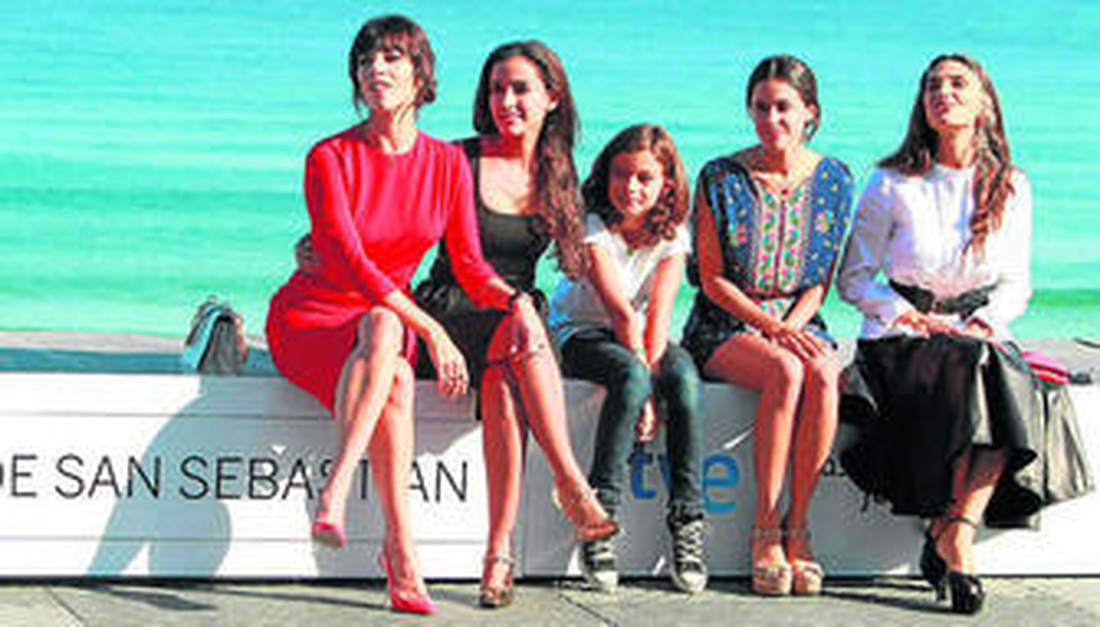 Maribel Verdú, Inma Cuesta, Sofía Oria, Macarena García y Ángela Molina, las actrices de la película.