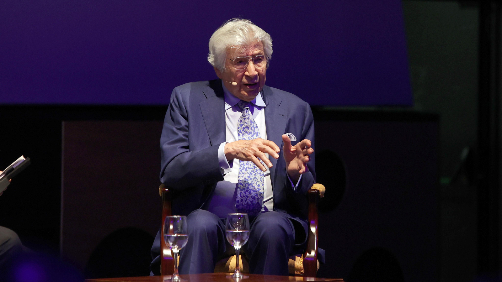 Manuel Alejandro recibe el premio Jerezano del Año del Rotary Club Jerez