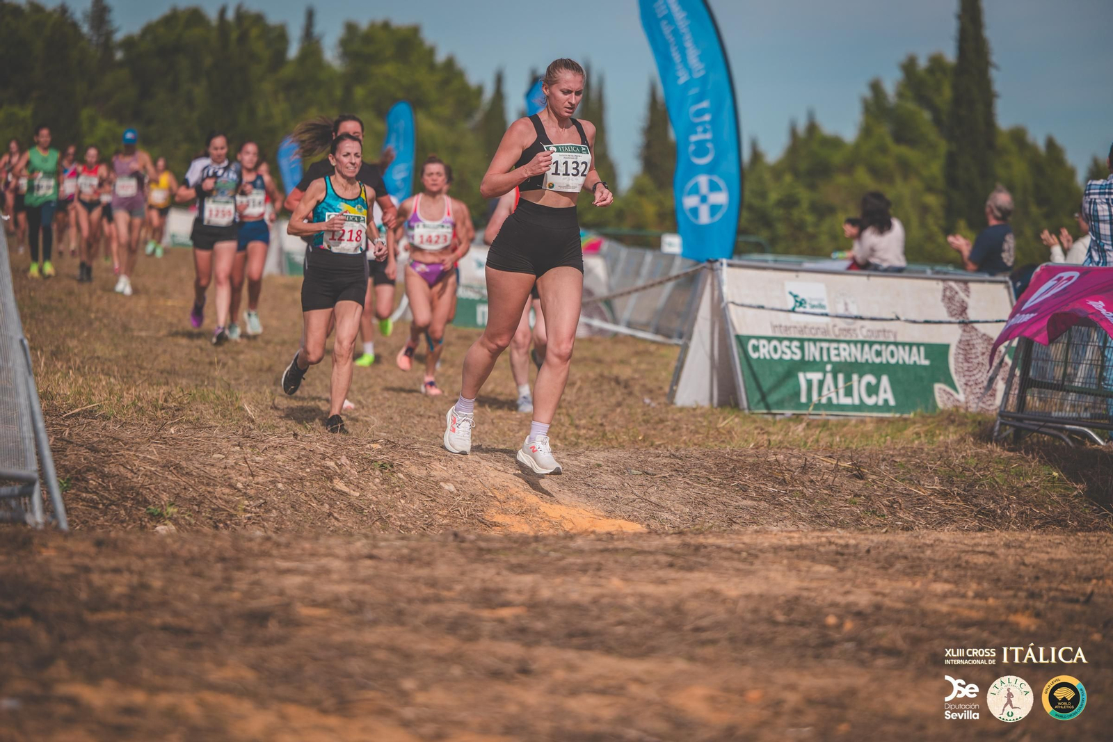 Búscate en las fotos del Cross de Itálica 2025 | 1