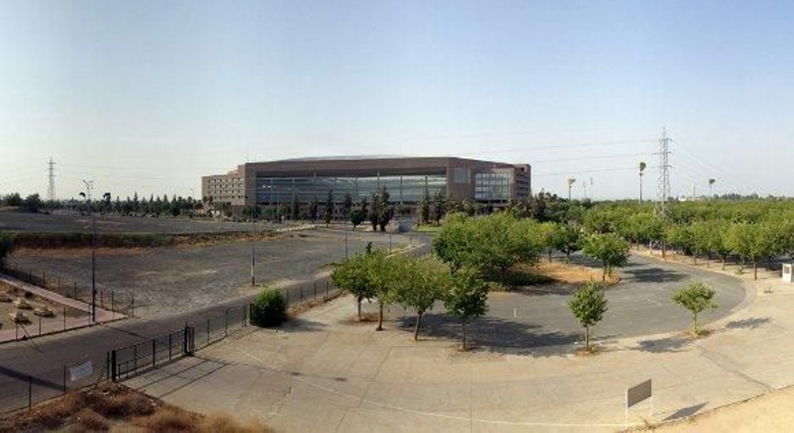 El Estadio de la Cartuja culpa a Urbanismo de la parálisis del proyecto de Decathlon