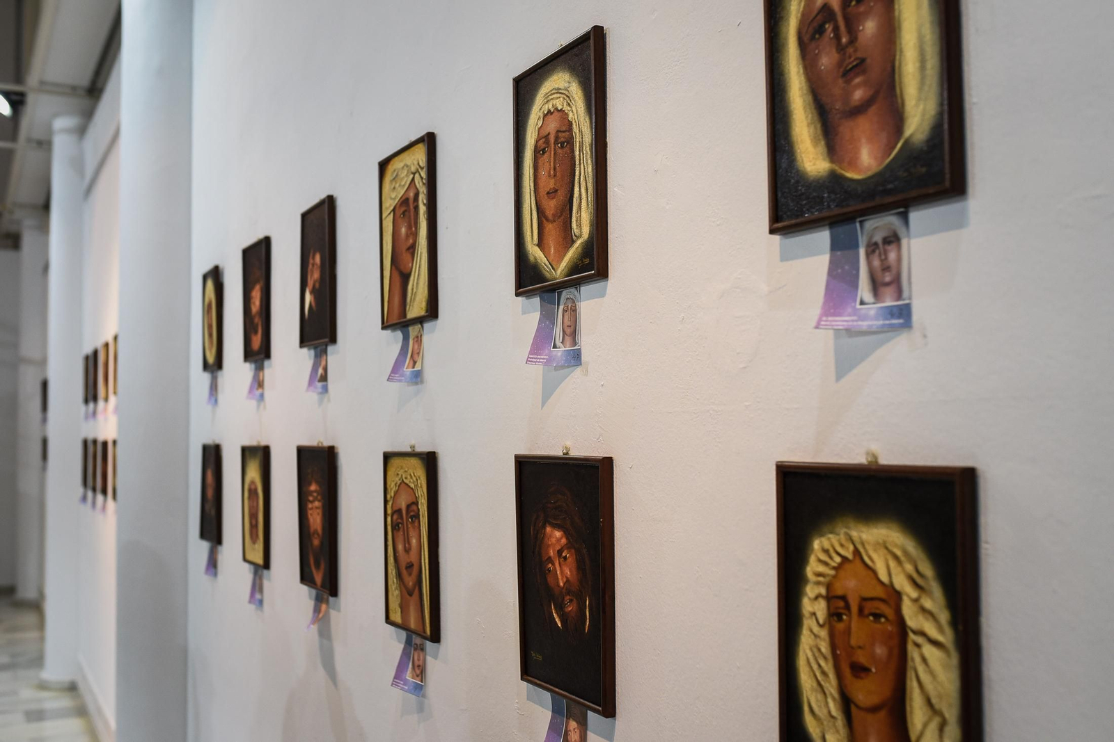 Imágenes de la inauguración de la exposición "Por Huelva y su Semana Santa"