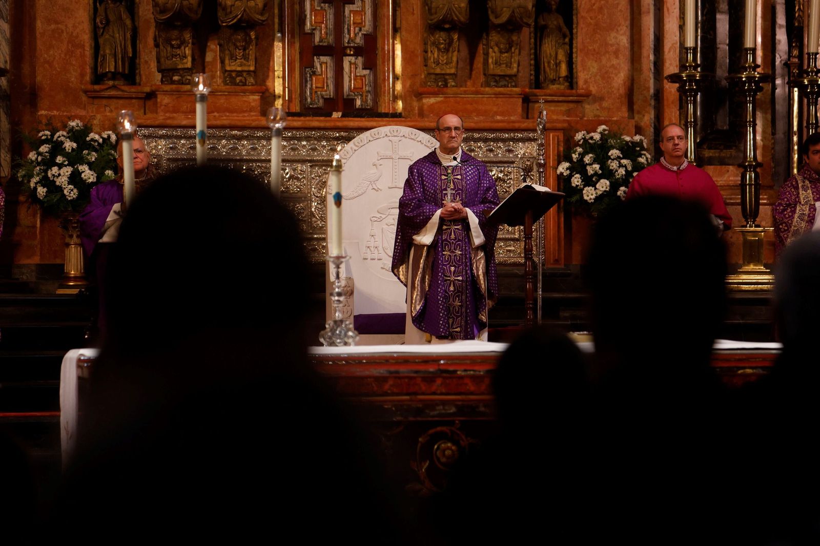 Las imágenes del funeral en Córdoba por las víctimas de la tragedia de Adamuz