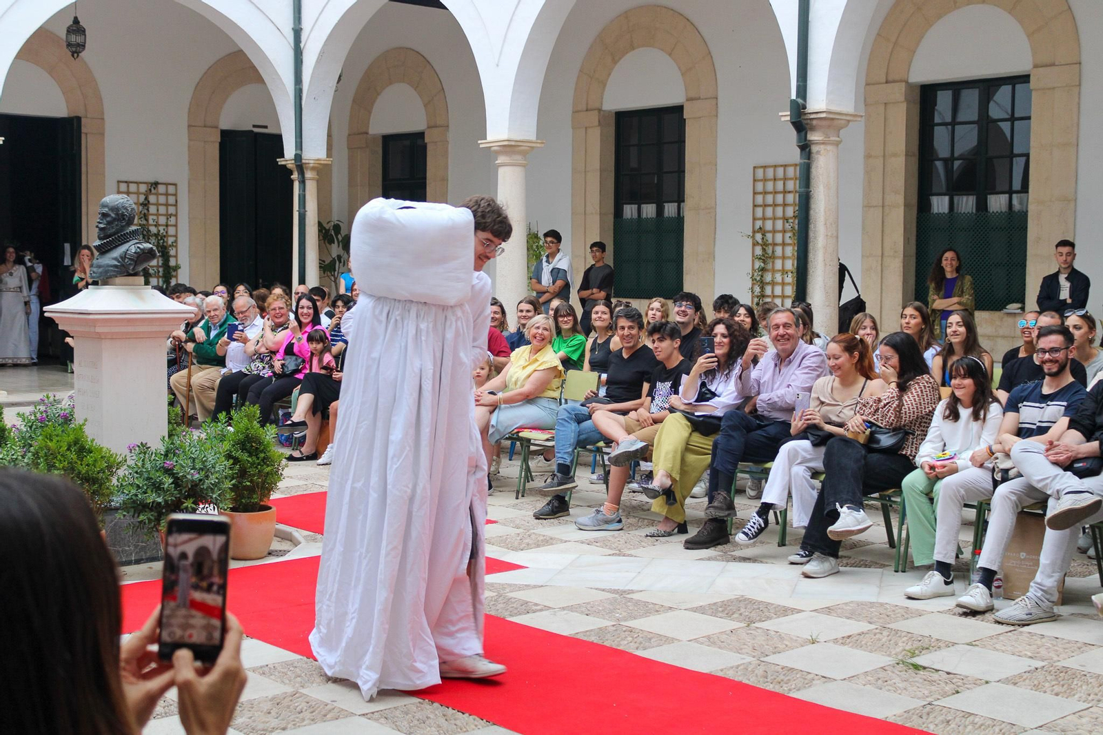 El segundo Desfile Arte Moda del instituto Góngora de Córdoba, en imágenes