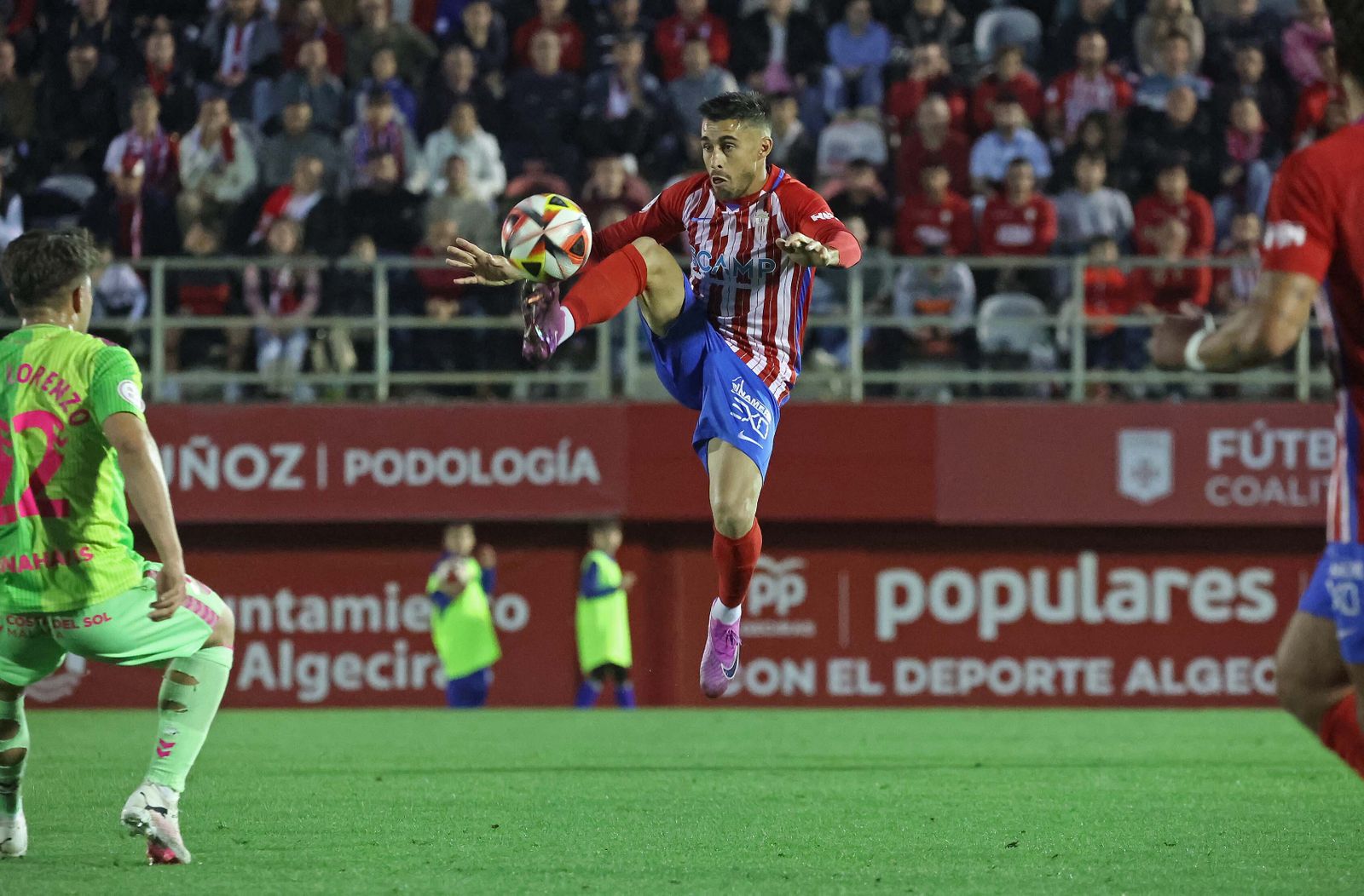 Las mejores fotos del Algeciras - Málaga de Primera RFEF