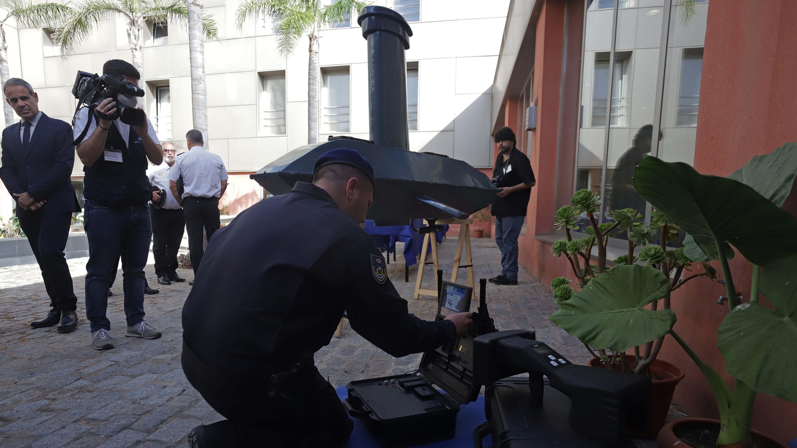 Fotos de los 'narcodrones' incautados por la Policía Nacional en Algeciras Fotos de los 'narcodrones' incautados por la Policía Nacional en Algeciras