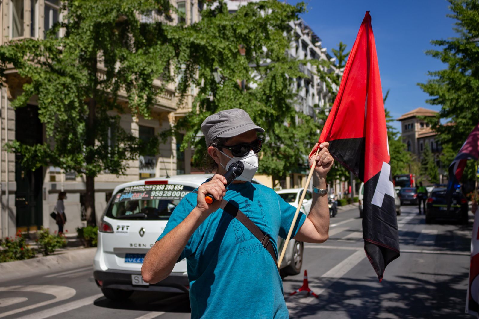 Fotos: manifestación en Granada por unos servicios públicos dignos y estables