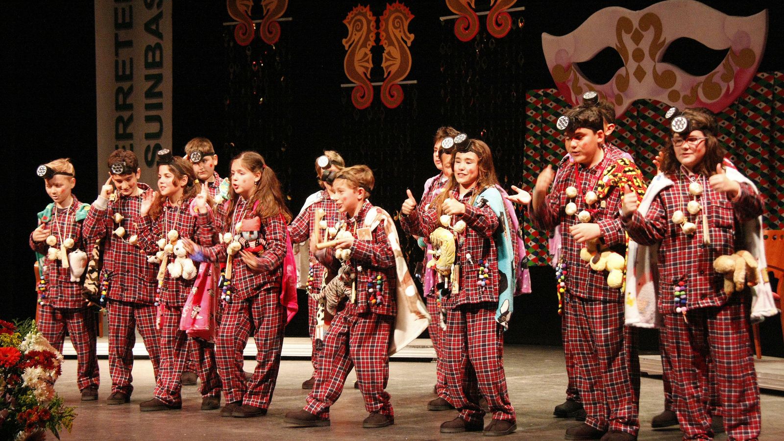 La chirigota infantil 'Con mucho miedo y muy poca vergüenza', del colegio Sagrado Corazón.