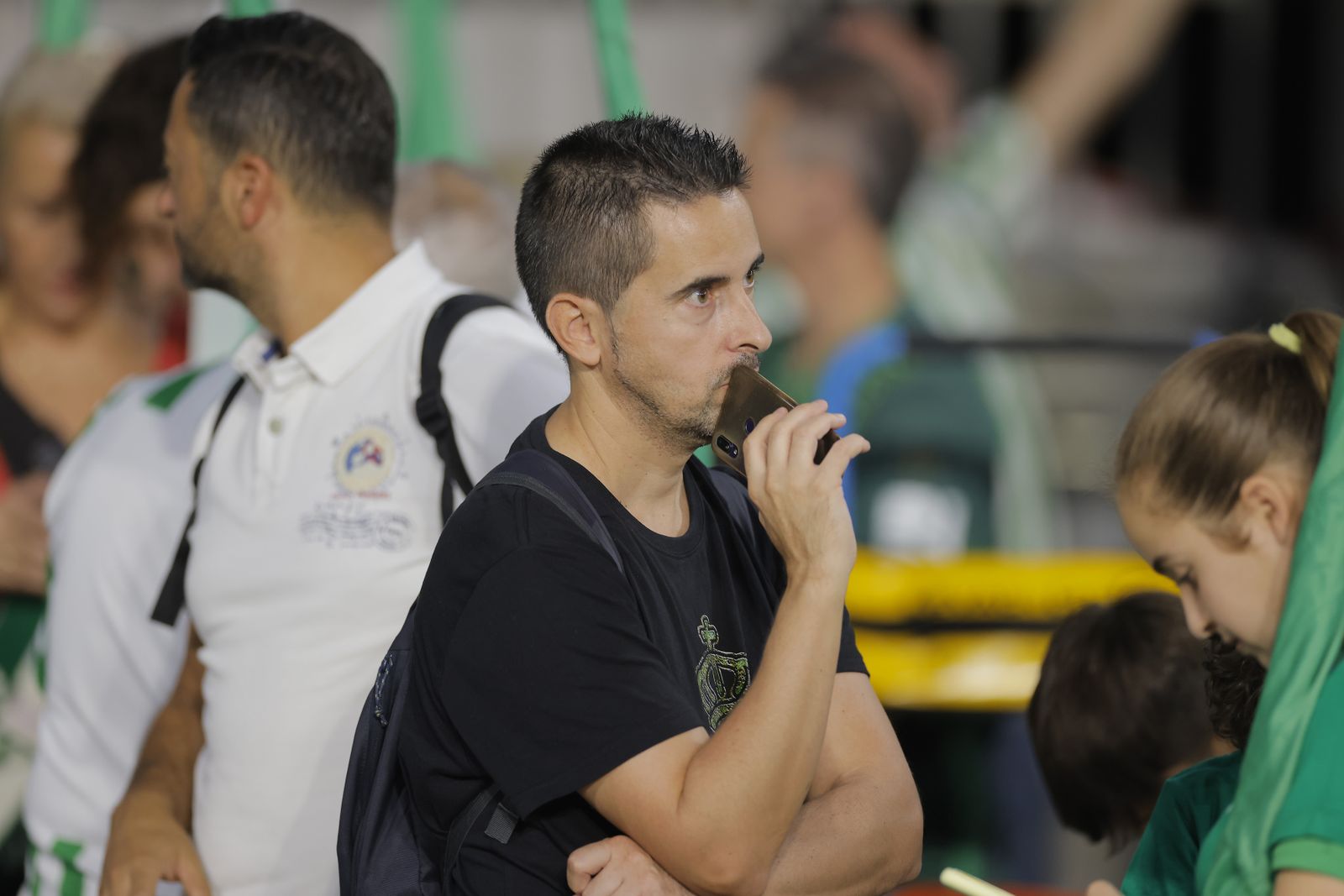 Búscate en las fotos del Betis-Valencia
