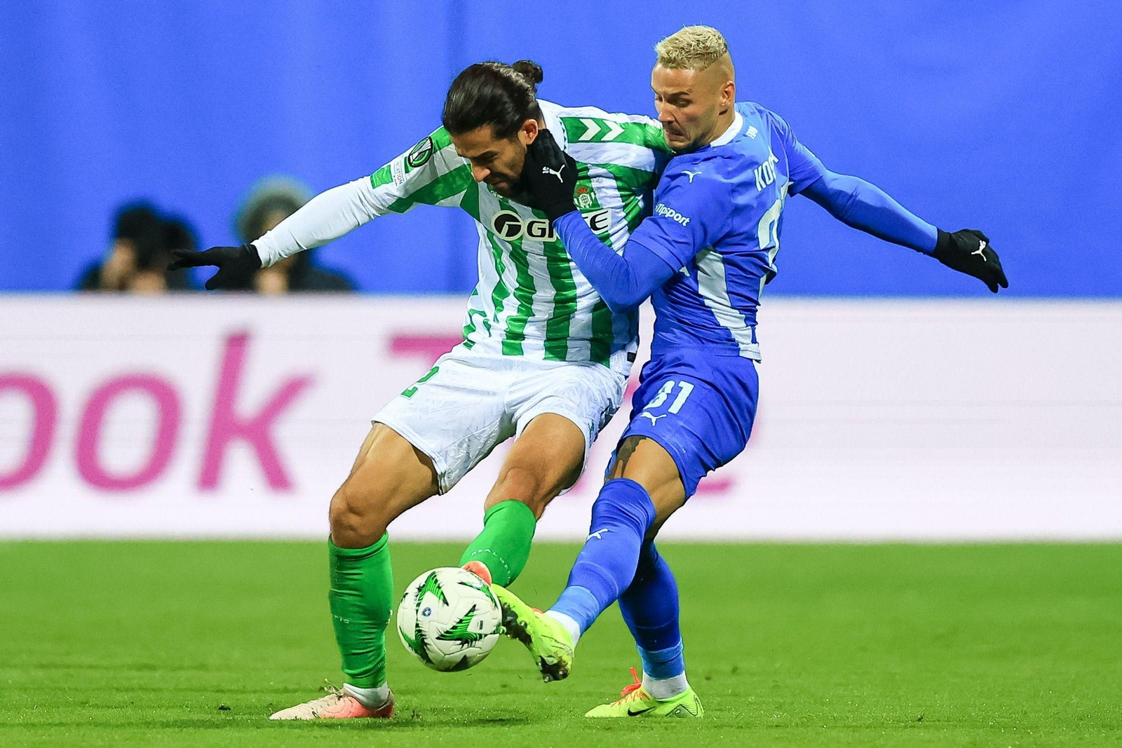 Las fotos del Mladá Boleslav - Betis de la Conference League