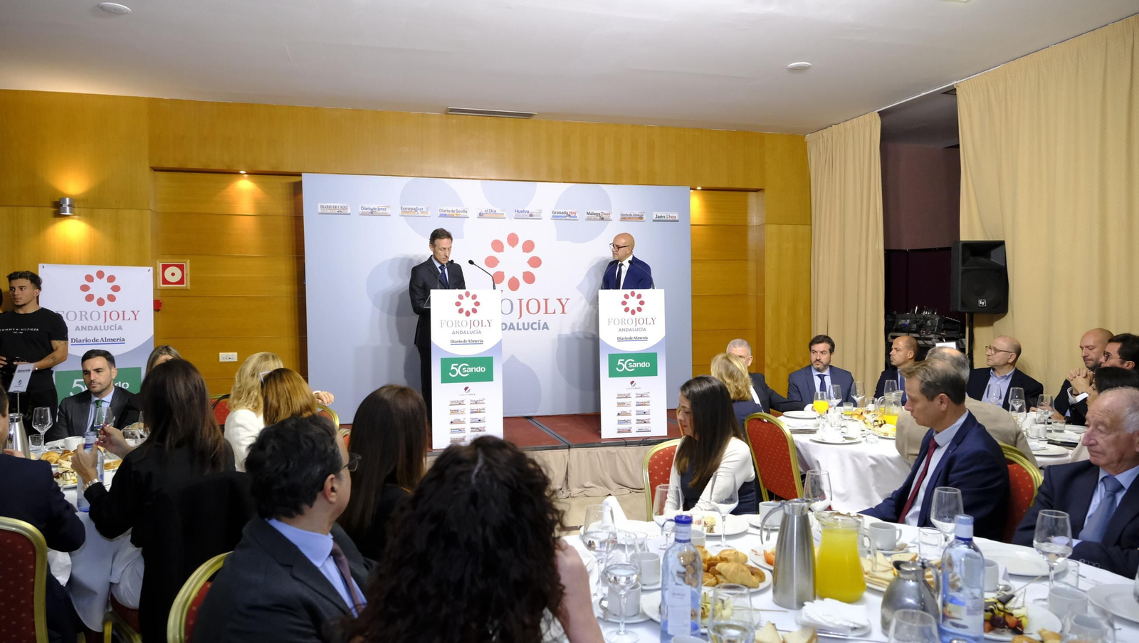 Foro Joly Andalucía-Sando, con el Consejero de Agricultura Ramón Fernández-Pacheco, en imágenes