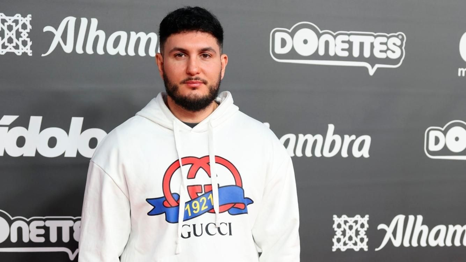 Omar Montes ha desvelado quienes serán los padrinos de su hijo Ismael.