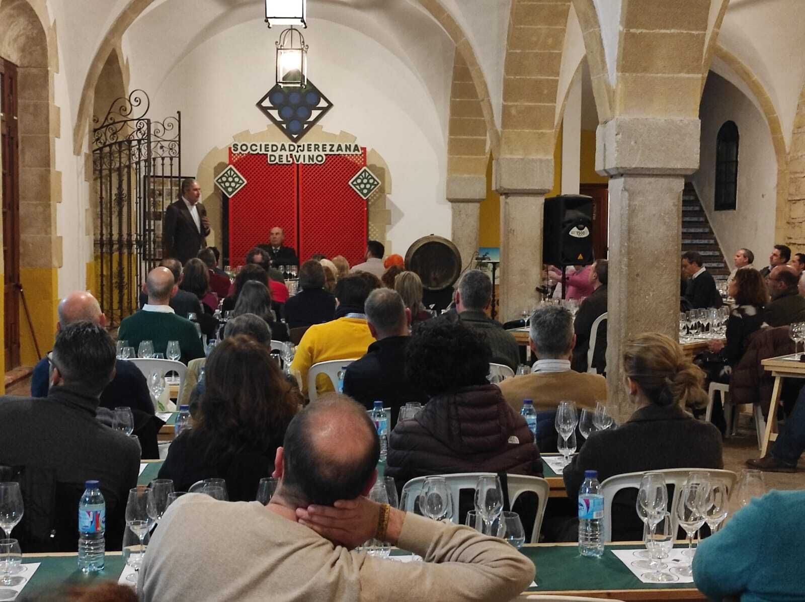 Cata de la bodega Ximénez Spínola en la Sociedad Jerezana del Vino