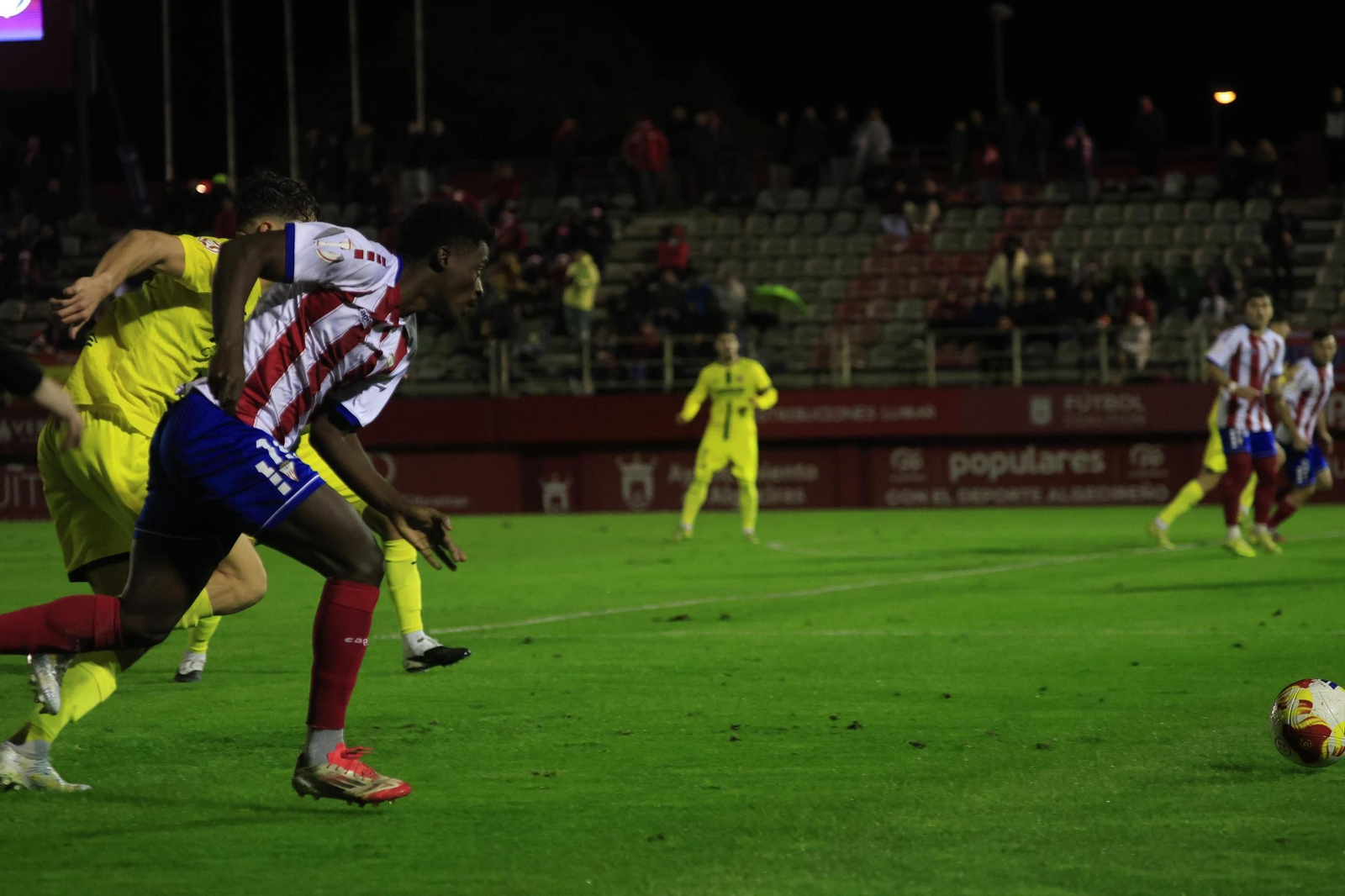 Las mejores fotos del Algeciras - Villarreal B de Primera Federación