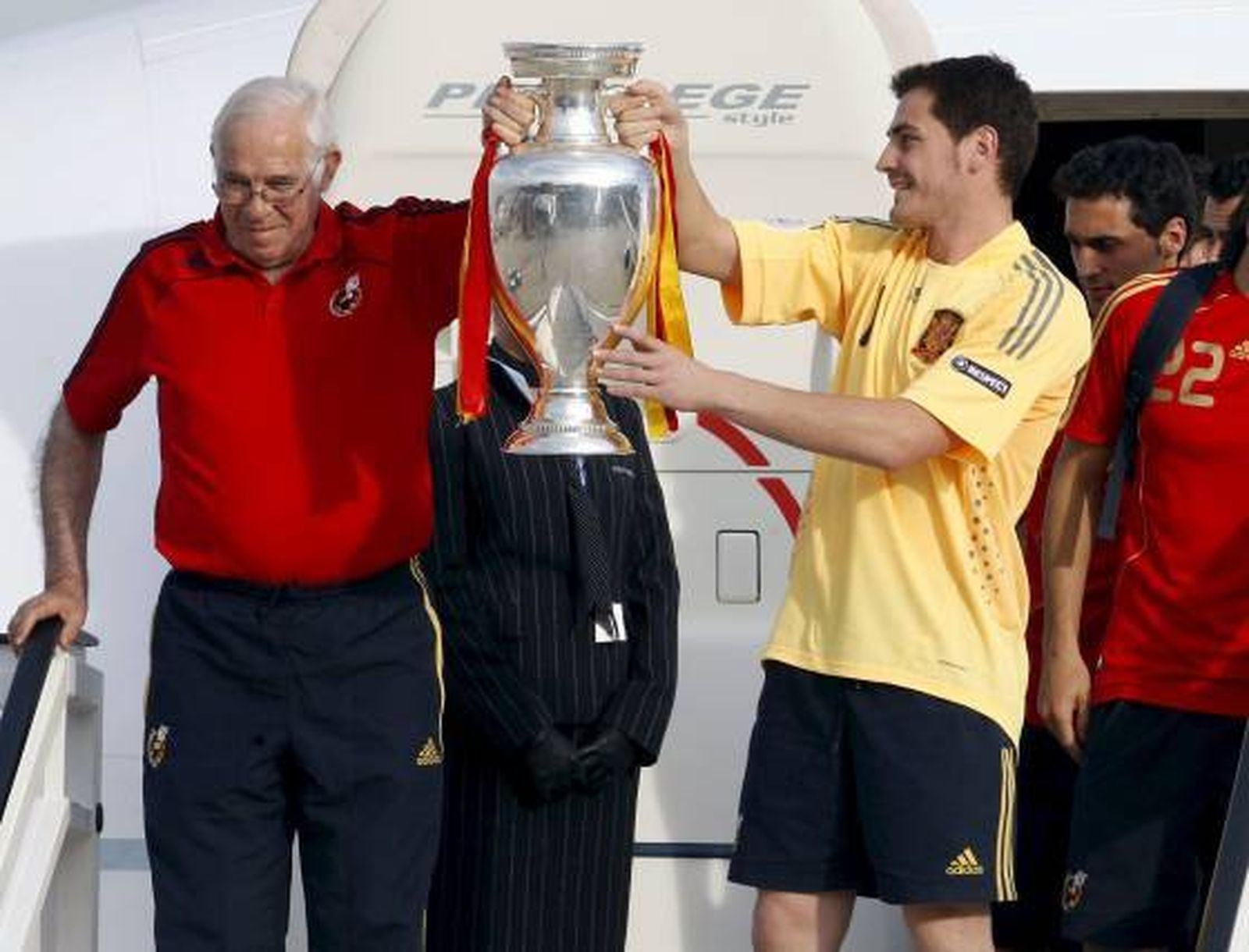 La afición se rinde a los pies de los campeones