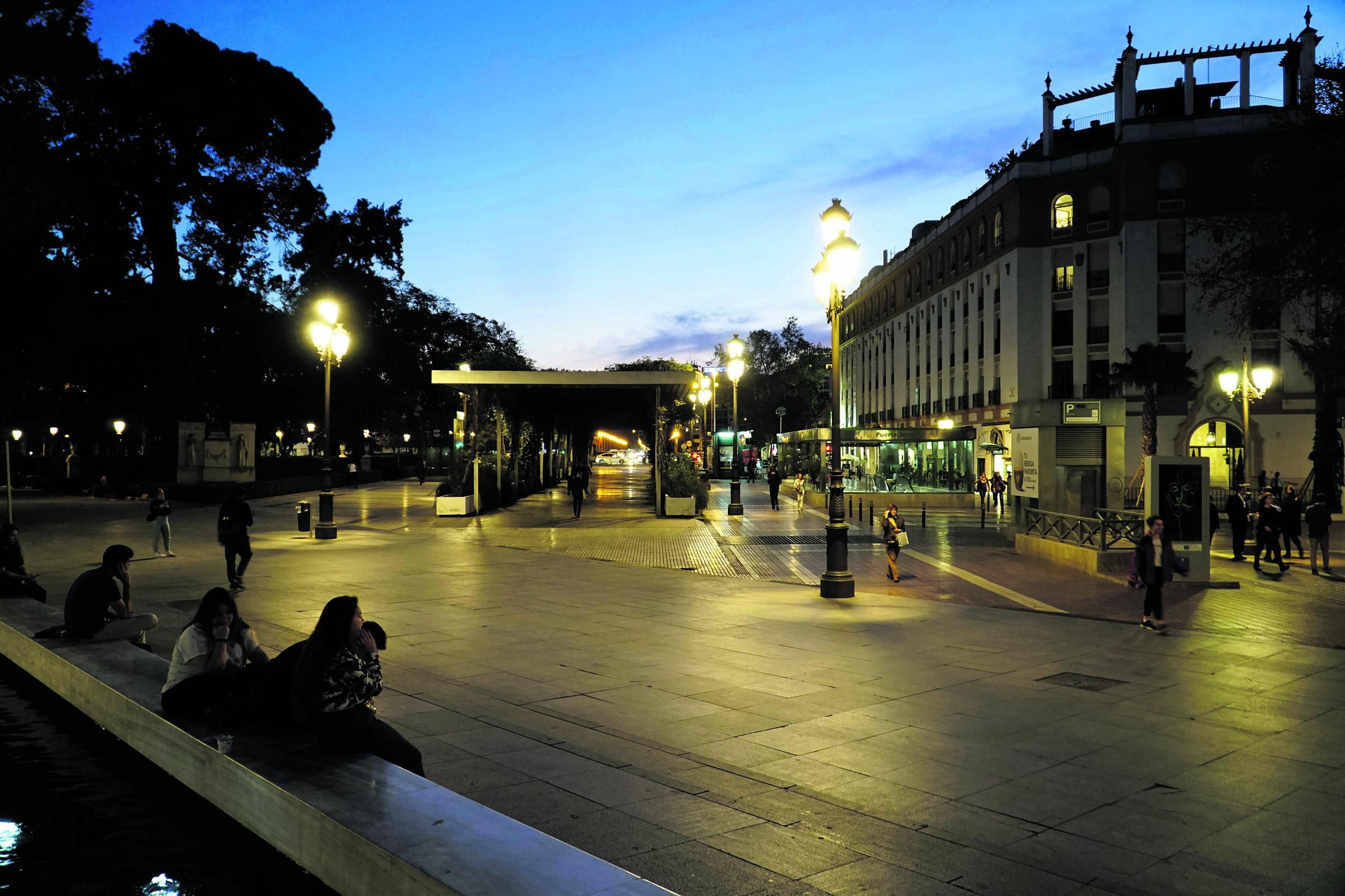 El promotor de los quioscos del Cristina exige siete millones al Ayuntamiento de Sevilla