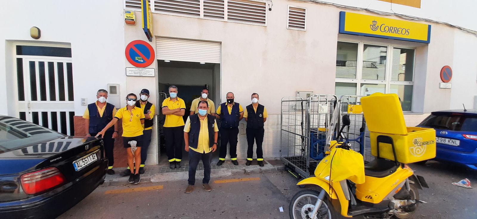 Carteros del Alquián y La Cañada protestan por la falta de plantilla