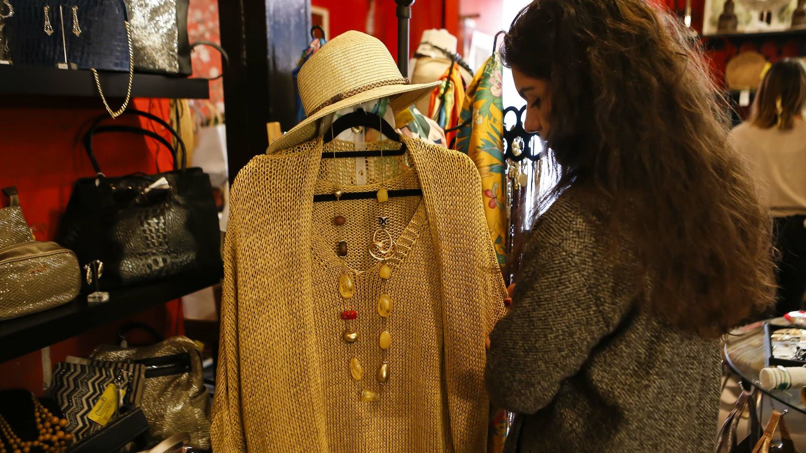 Un conjunto alegre y luminoso para estas fechas.