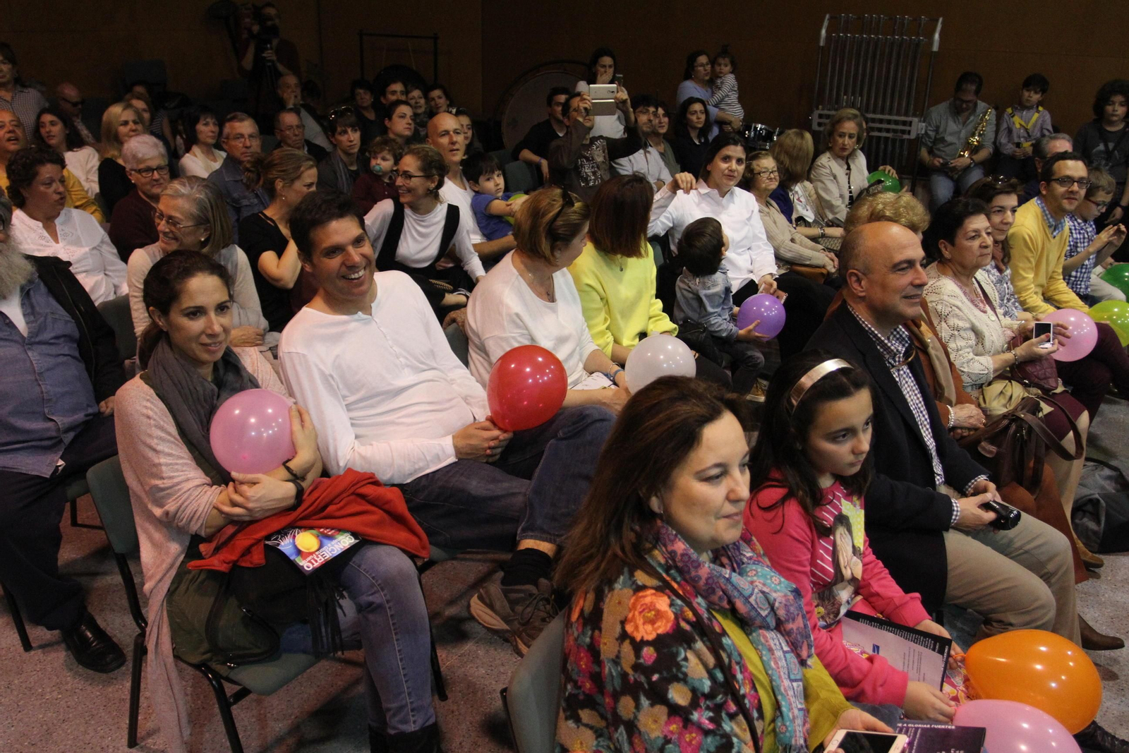 Lleno absoluto en el Auditorio del Conservatorio donde pequeños y mayores disfrutaron de una forma divertida e innovadora con la obra de la poeta Gloria Fuertes en recuerdo al centenario  de su nacimiento.