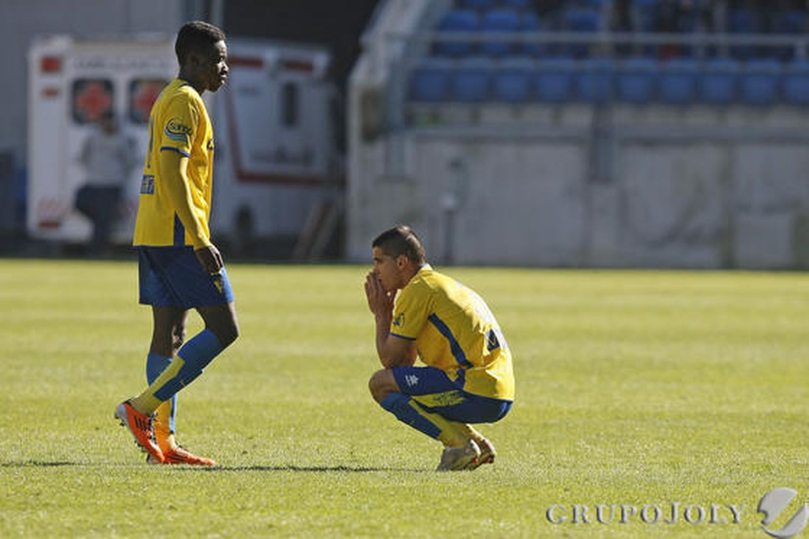 El Cádiz enlazaba así su sexta semana consecutiva sin ganar. 

Foto: Julio Gonzalez