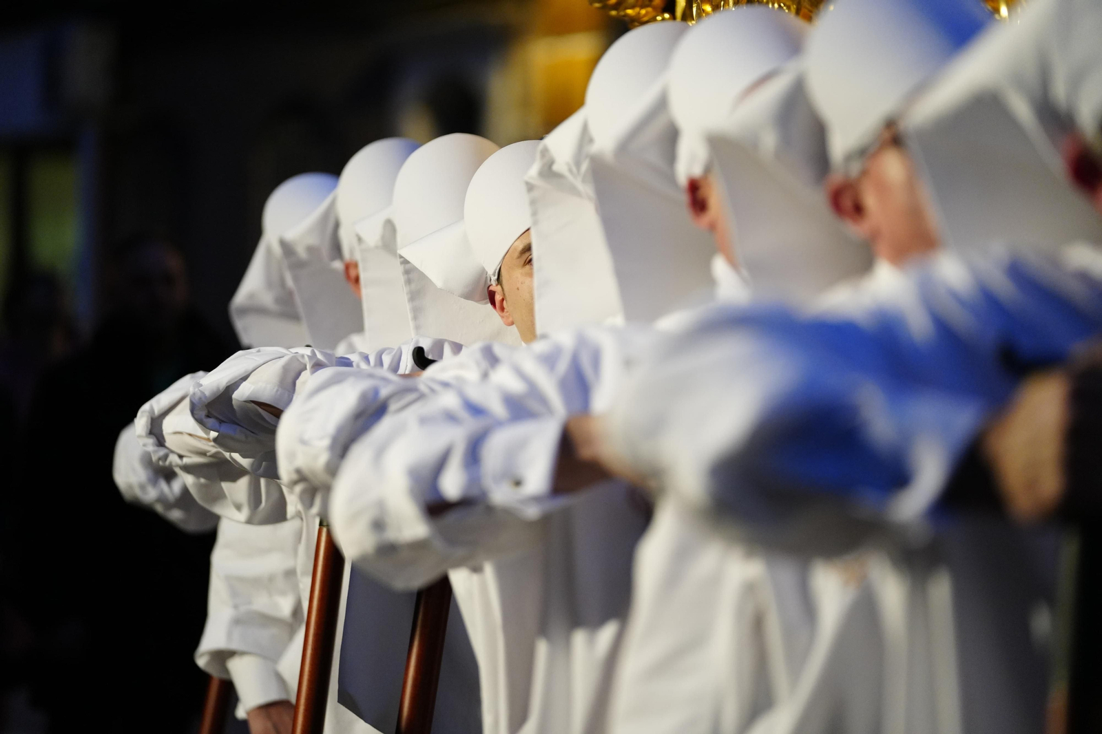 Jueves Santo en Lucena: Las imágenes de una jornada casi plena