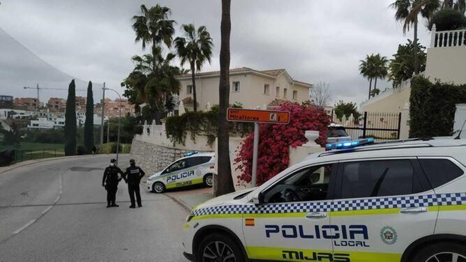 Policía Local de Mijas, durante un control.