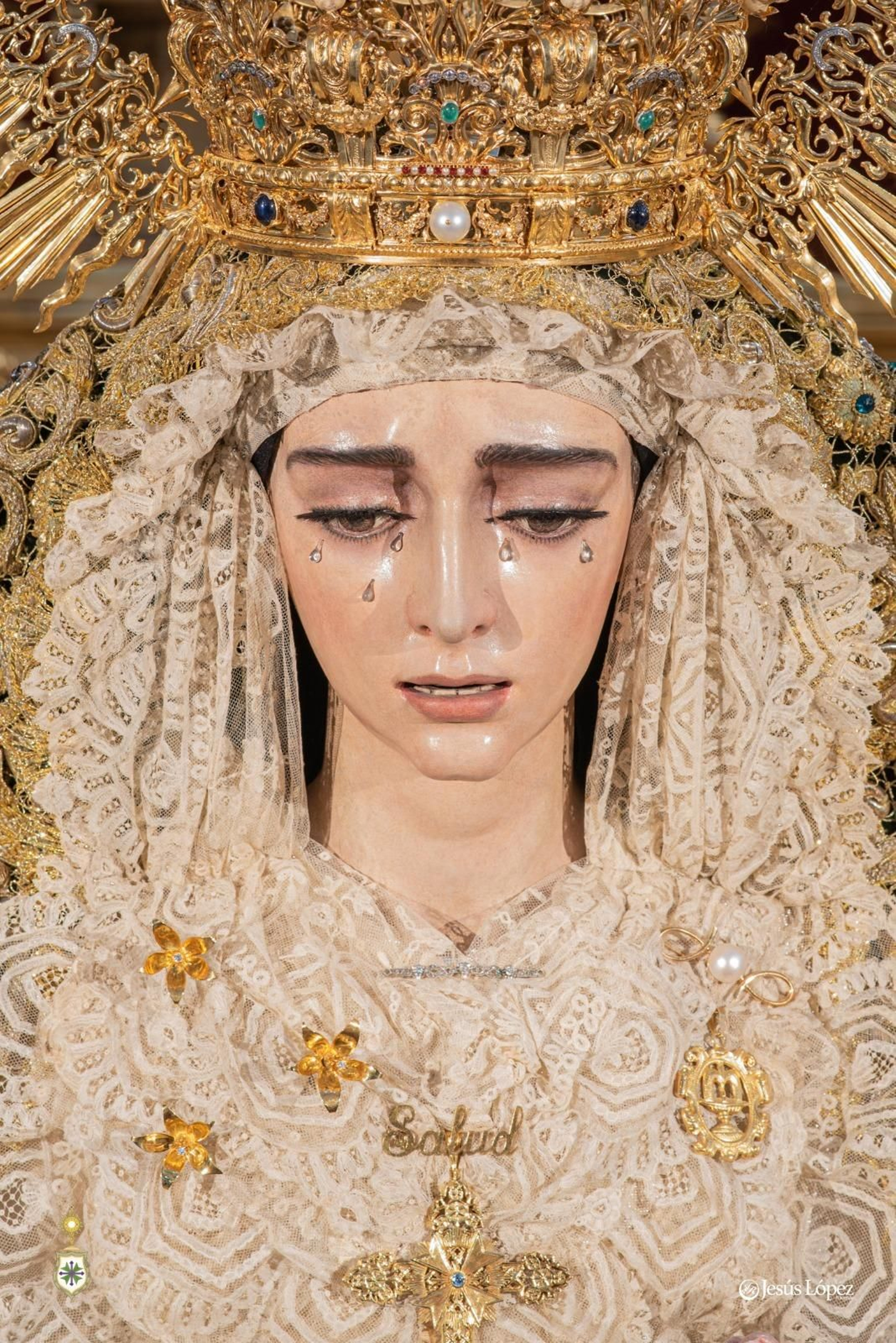 La Virgen de la Salud para su besamanos