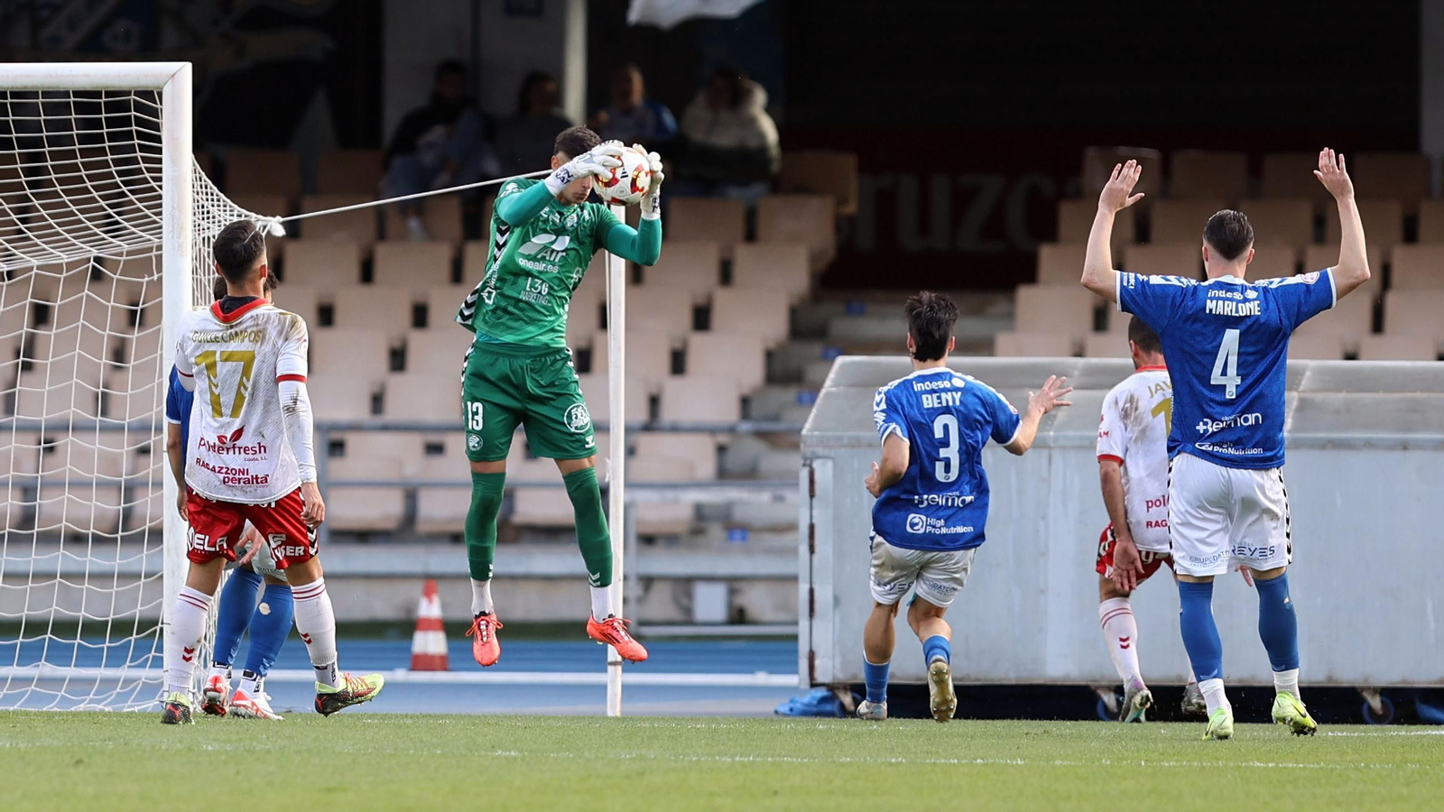 Imágenes del Xerez DFC contra el Club Atlético Antoniano en Chapín