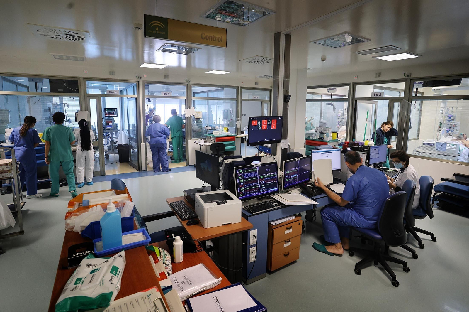 Imágenes de la UCI del Hospital Infanta Elena en Huelva