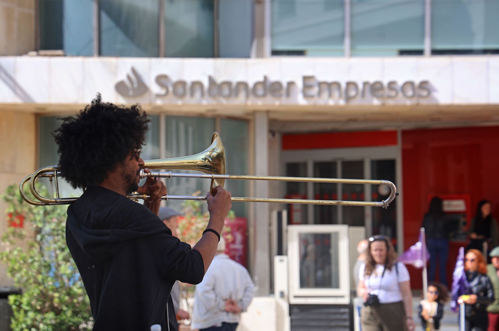 Imágenes del jueves 1 de mayo en Huelva