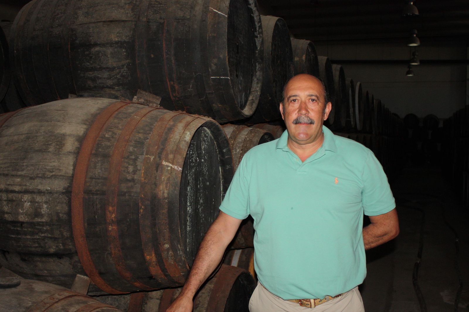 El empresario Carmelo Navarro Careaga, en la sede de su empresa Vinagres de Yema.