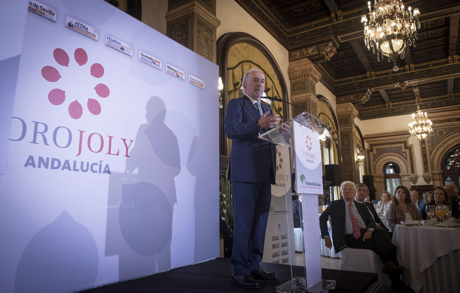 Imágenes del Foro Joly con el director de la Real Academia Española, Santiago Muñoz Machado