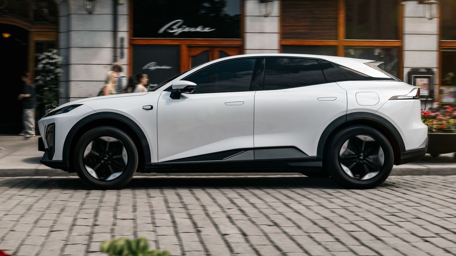 El S07 se pone a la venta en un único nivel de acabado, equivalente por dotación al más alto del S05, respecto al que hay una diferencia de precio de apenas 3.000 euros si se financia.