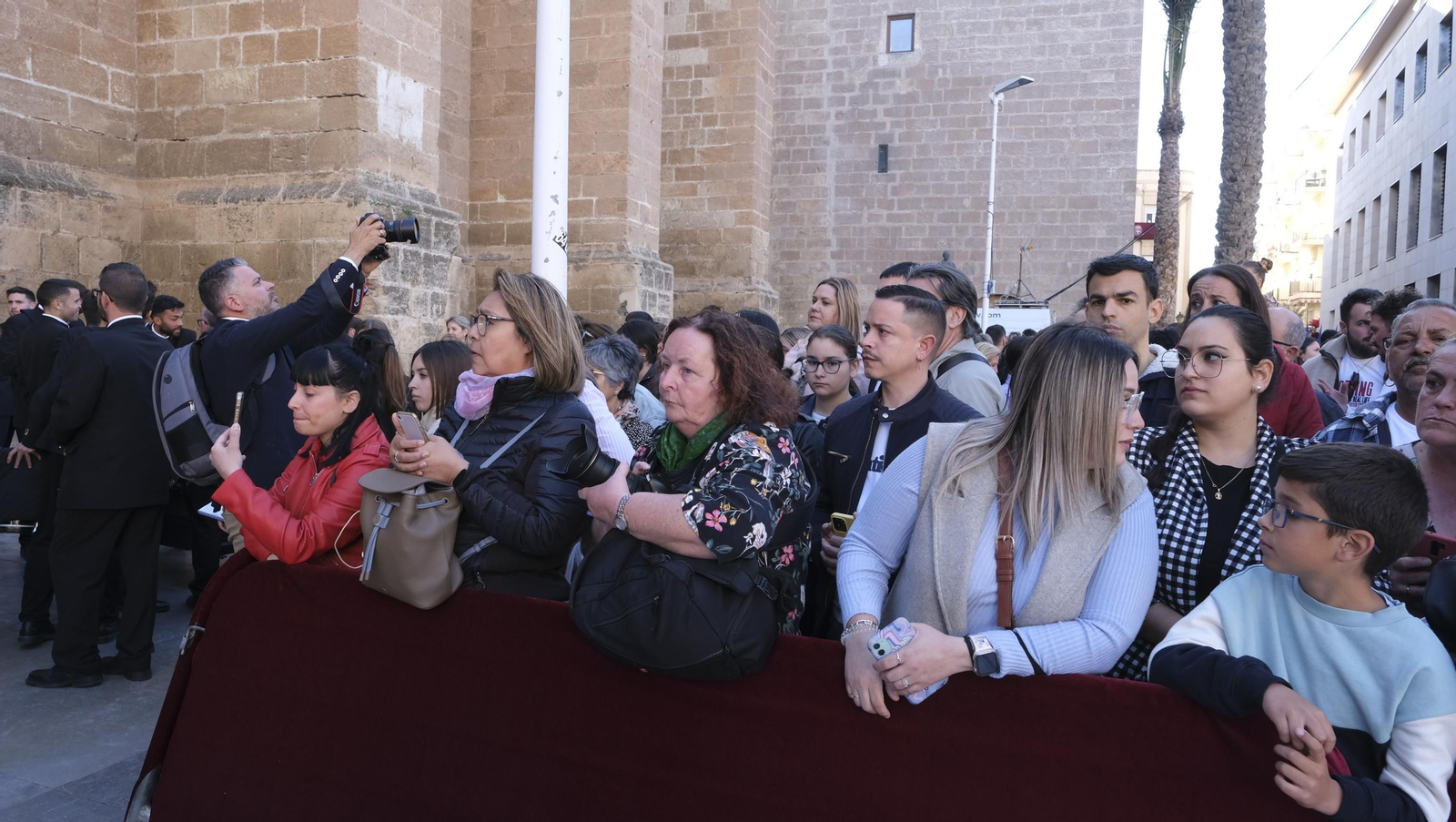 La procesión de Prendimiento en Almería, en imágenes