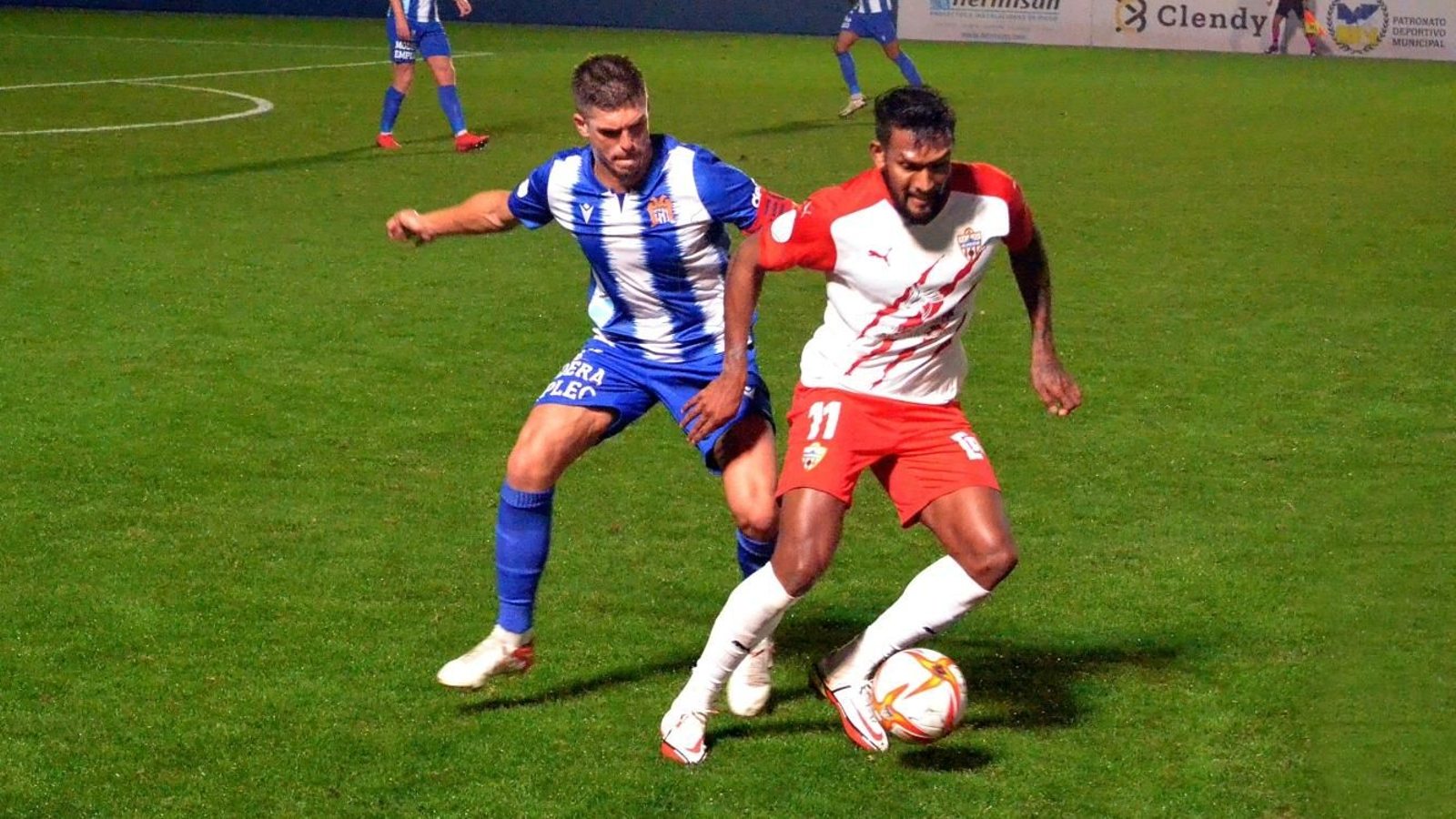 Dyego Sousa, presente en el último duelo disputado entre ambos equipos.