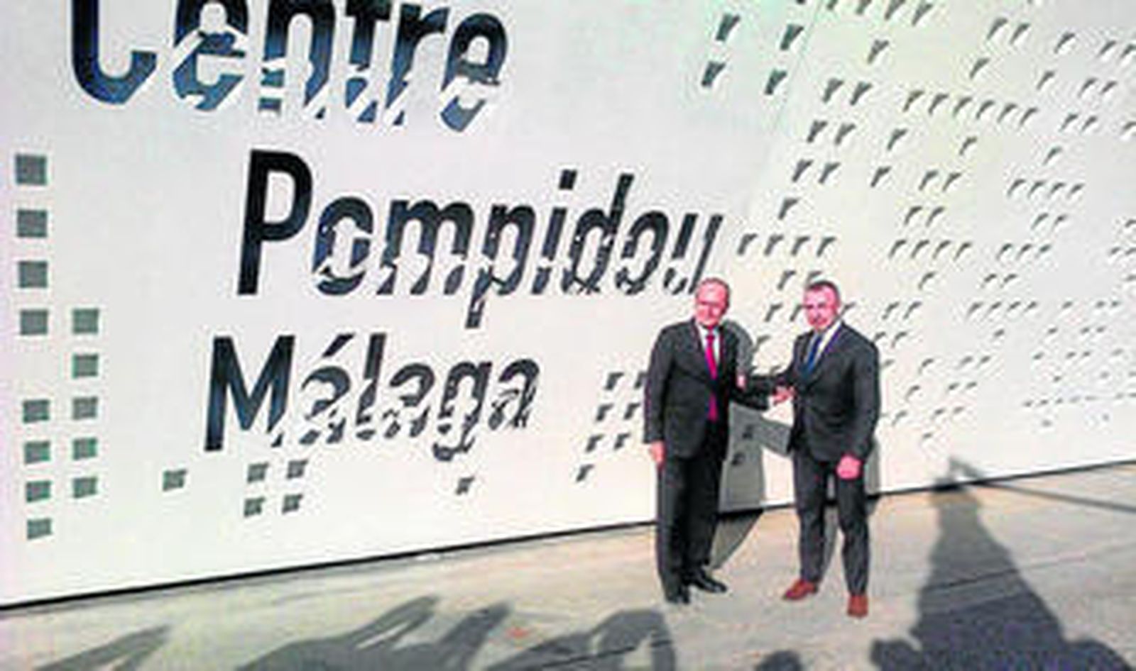 De la Torre y Seban, en la visita al Centro Pompidou objeto de la denuncia.