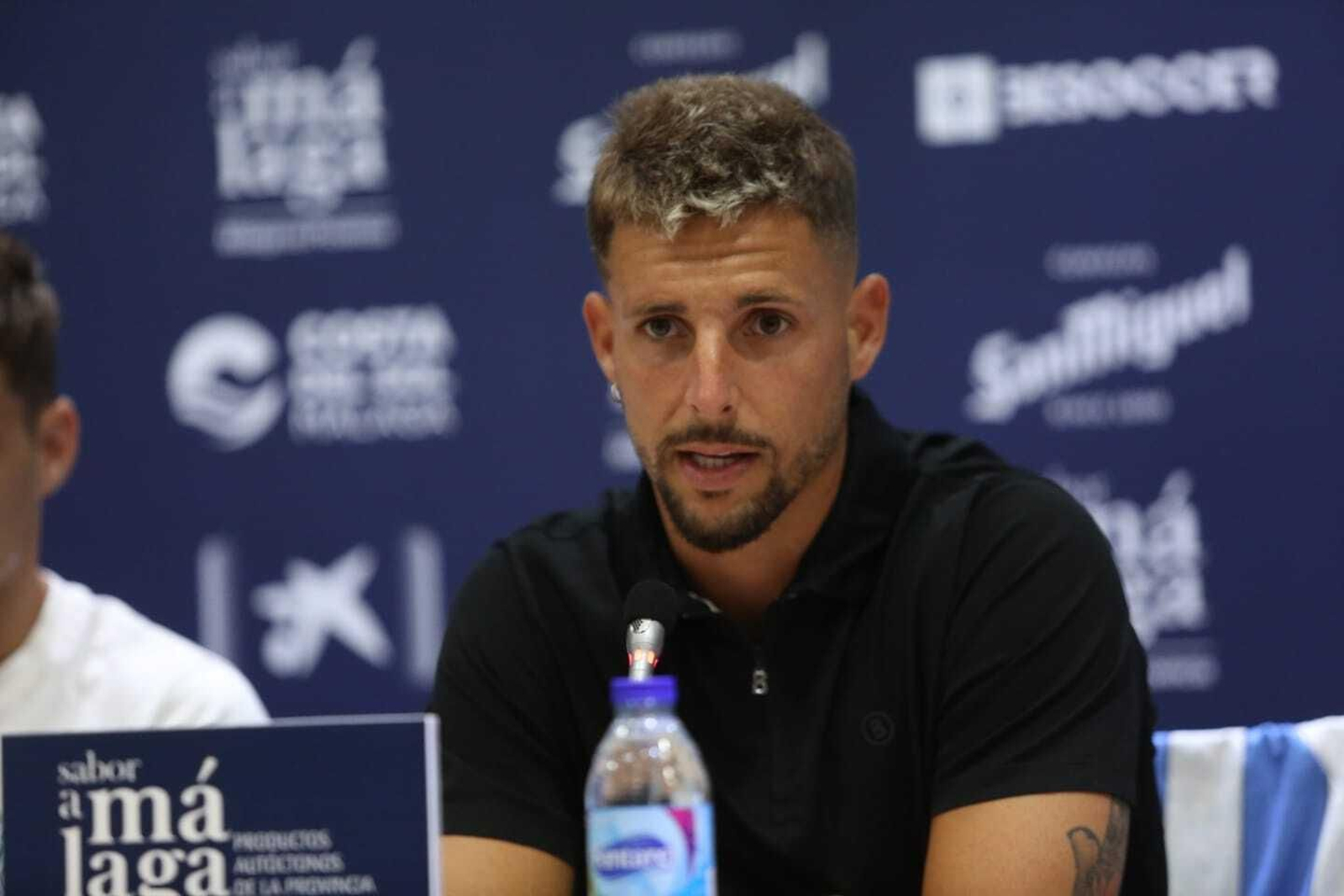 Fotos: El Málaga presenta cinco fichajes de una tacada