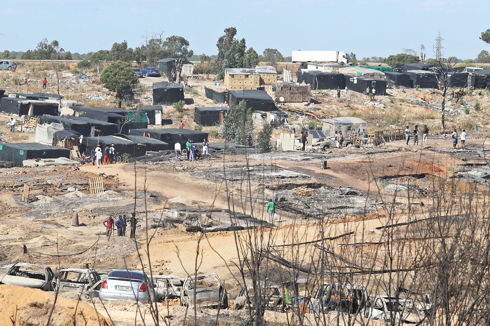 Así quedó el asentamiento de chabolas en Palos de la Frontera tras el incendio