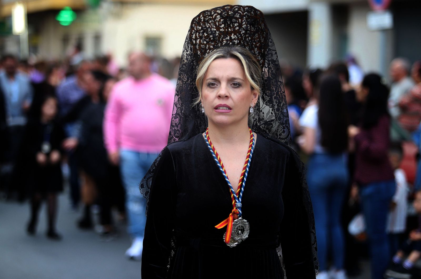 Imágenes de la procesión de la Virgen de los Dolores por Las Colonias