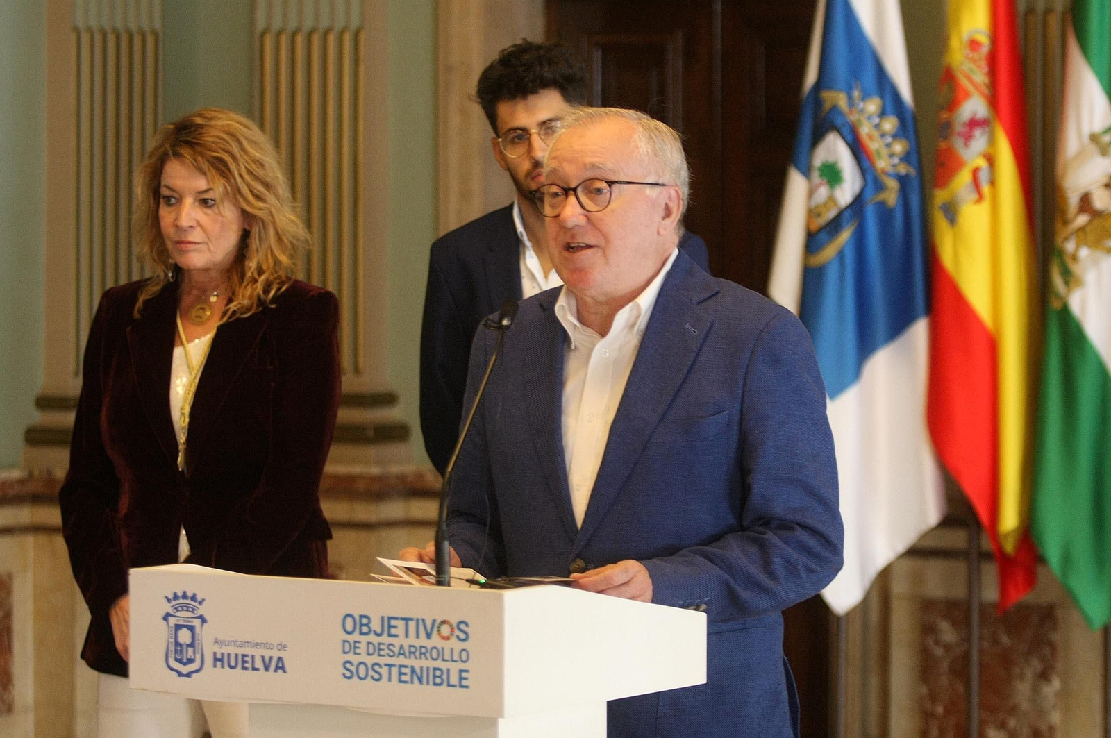 Imágenes de Luzardo y Alzugaray en su recepción en el Ayuntamiento de Huelva