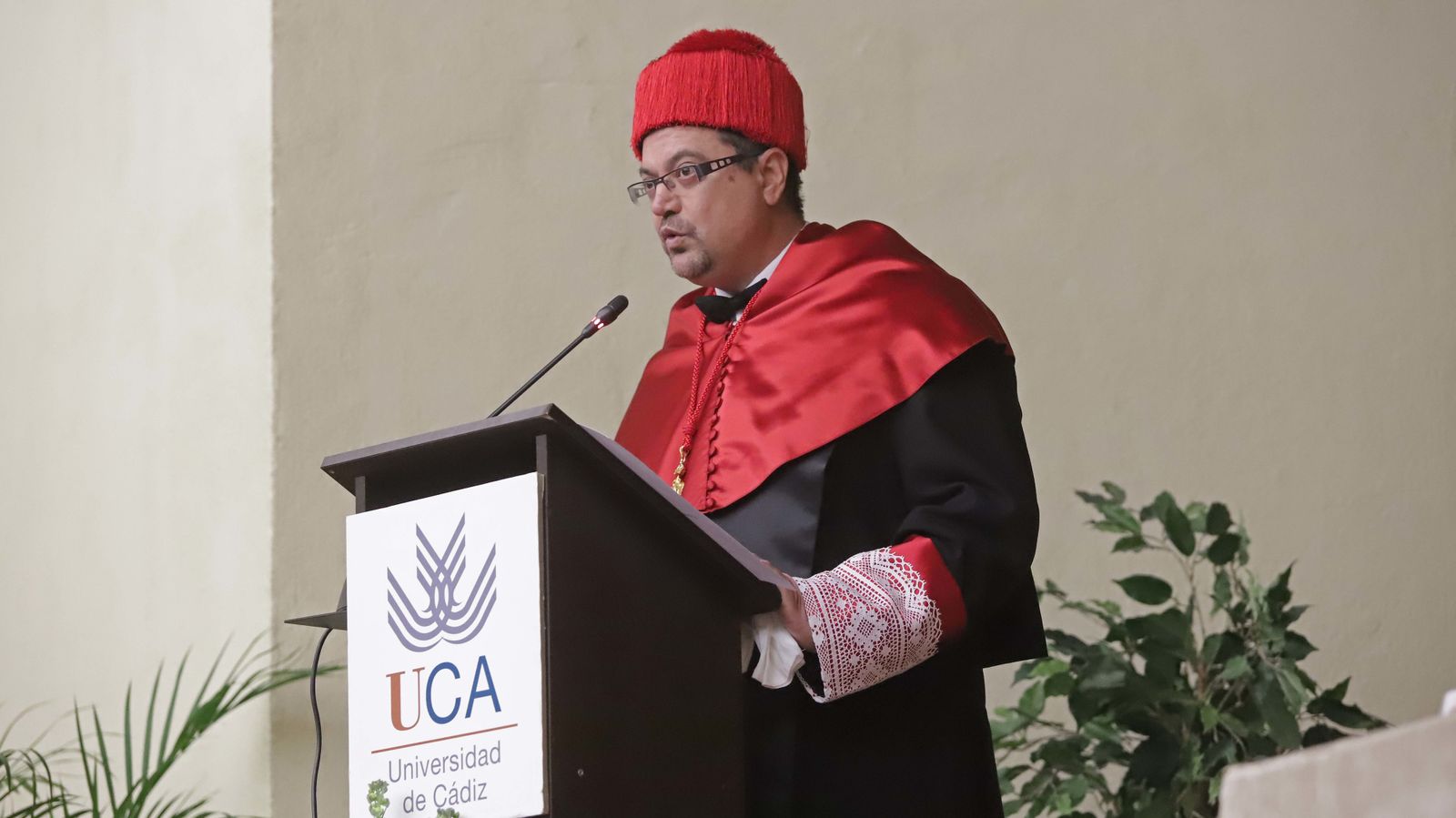 Investidura de Pepe Chamizo como Doctor Honoris Causa en imágenes