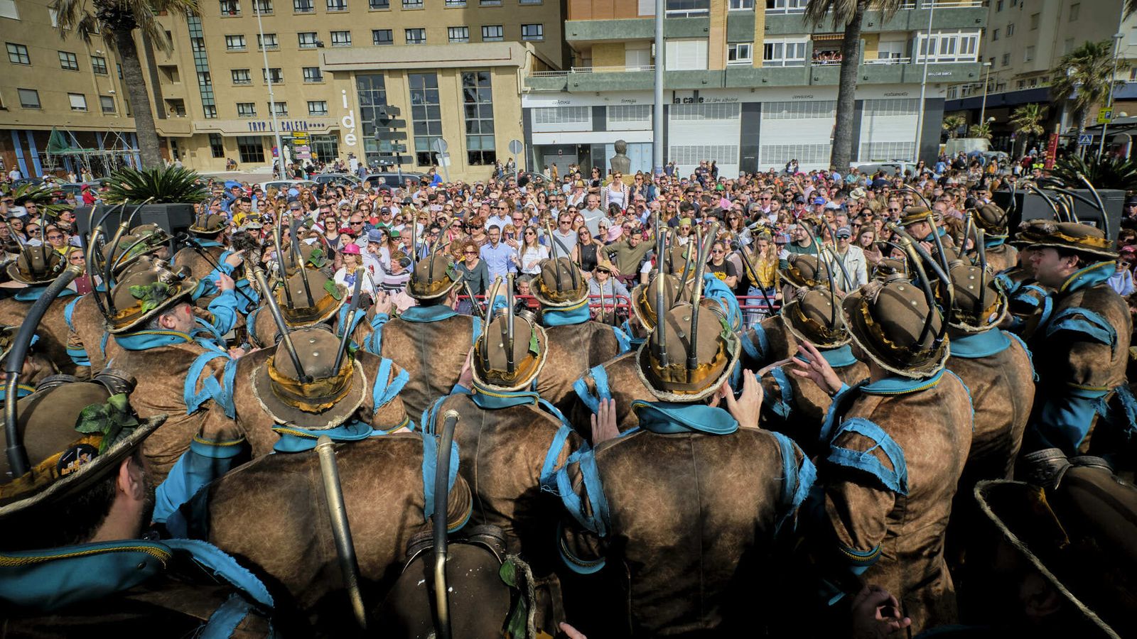 Batalla de Coplas en el Paseo Marítimo de Cádiz