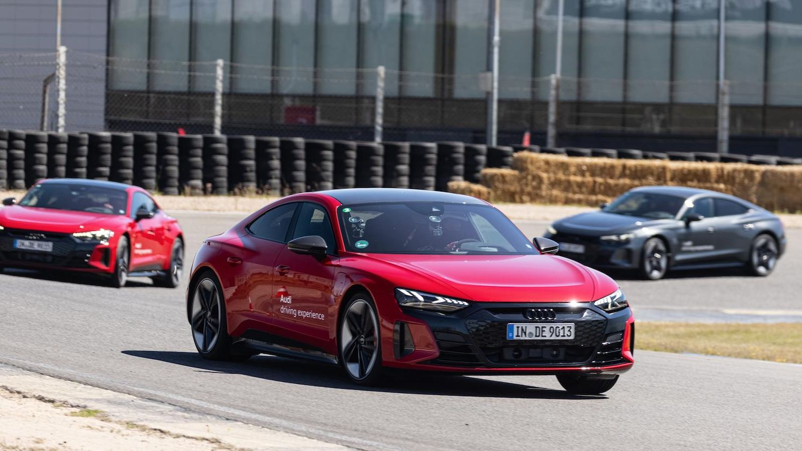 Los vehículos eléctricos más potentes de Audi serán los protagonistas de los cursos de conducción de la marca esta temporada.