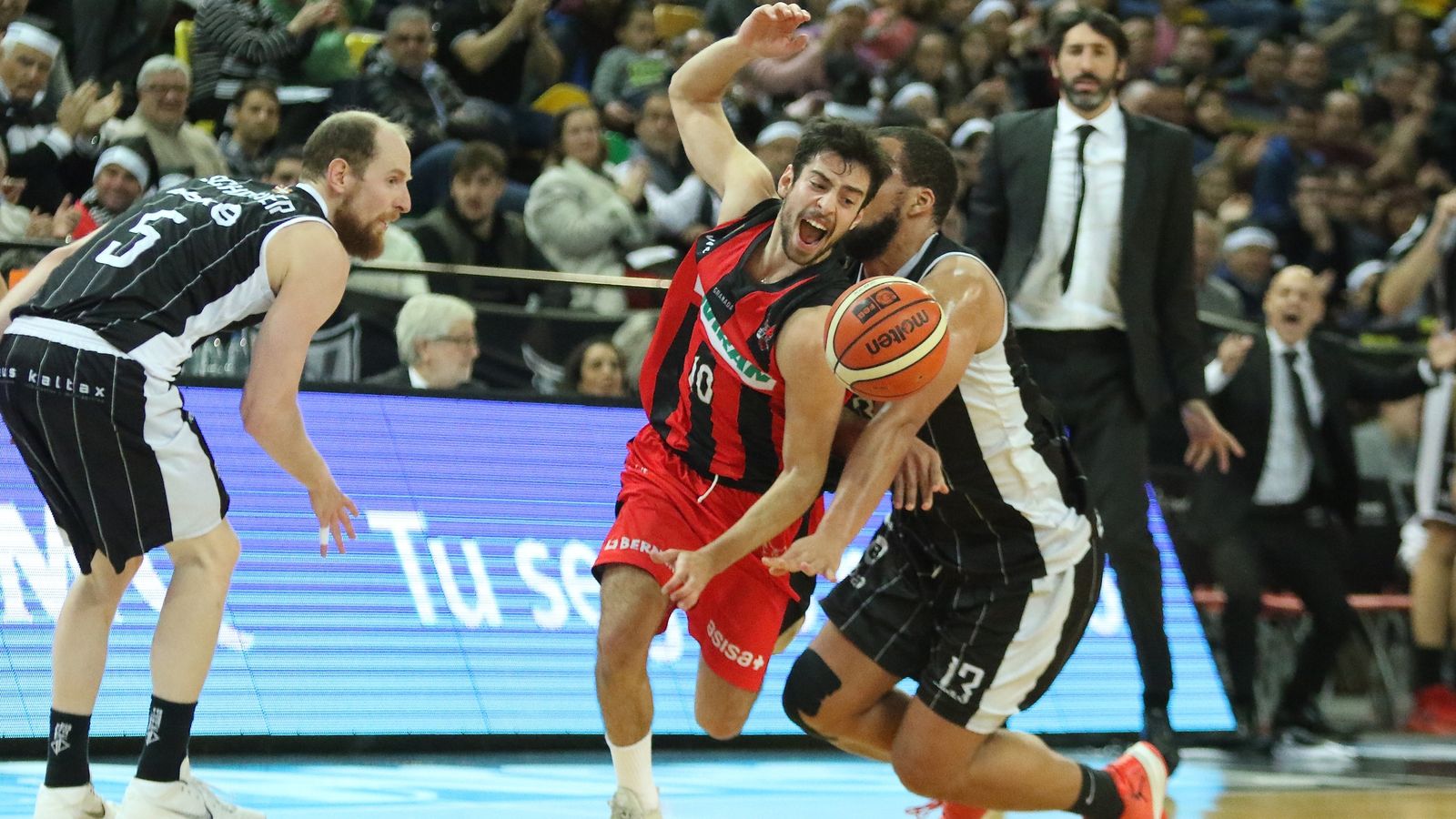 El partido jugado en Bilbao fue muy duro