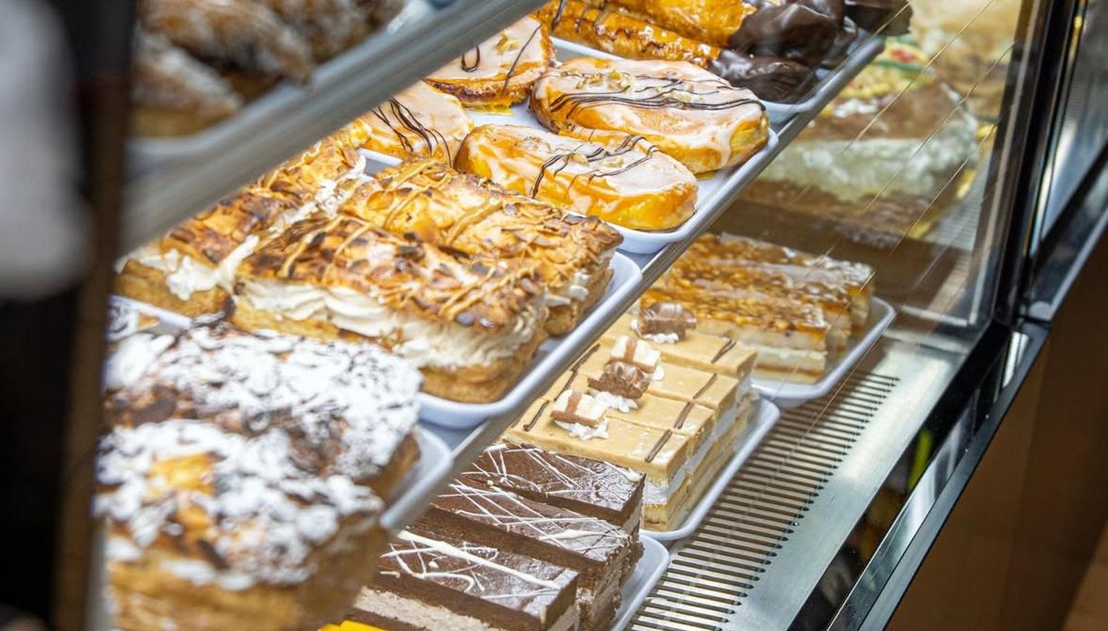 Dulces de la Panadería Pastelería El Perchitero, en La Barca (Jerez).