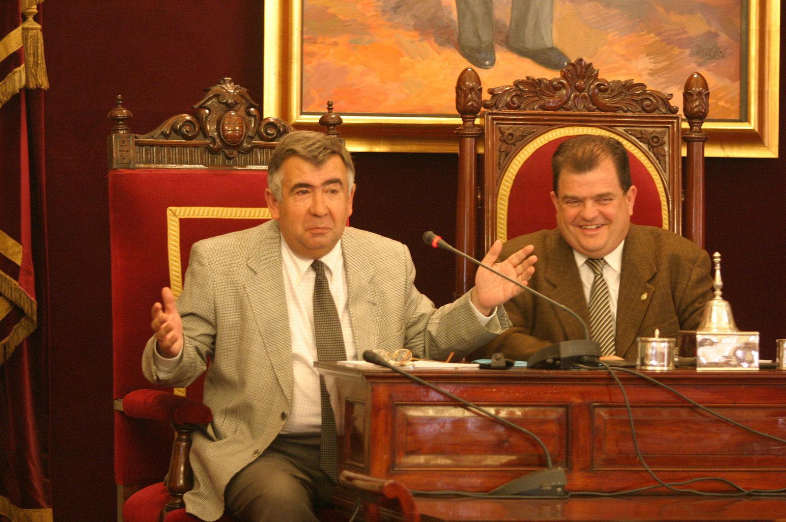Alfonso Franco, a la izquierda de la imagen, en un acto en el Ayuntamiento de Cádiz junto a Antonio Castillo.