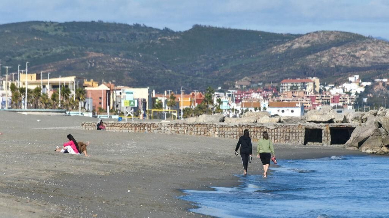 Paseo por las playas de La Línea.