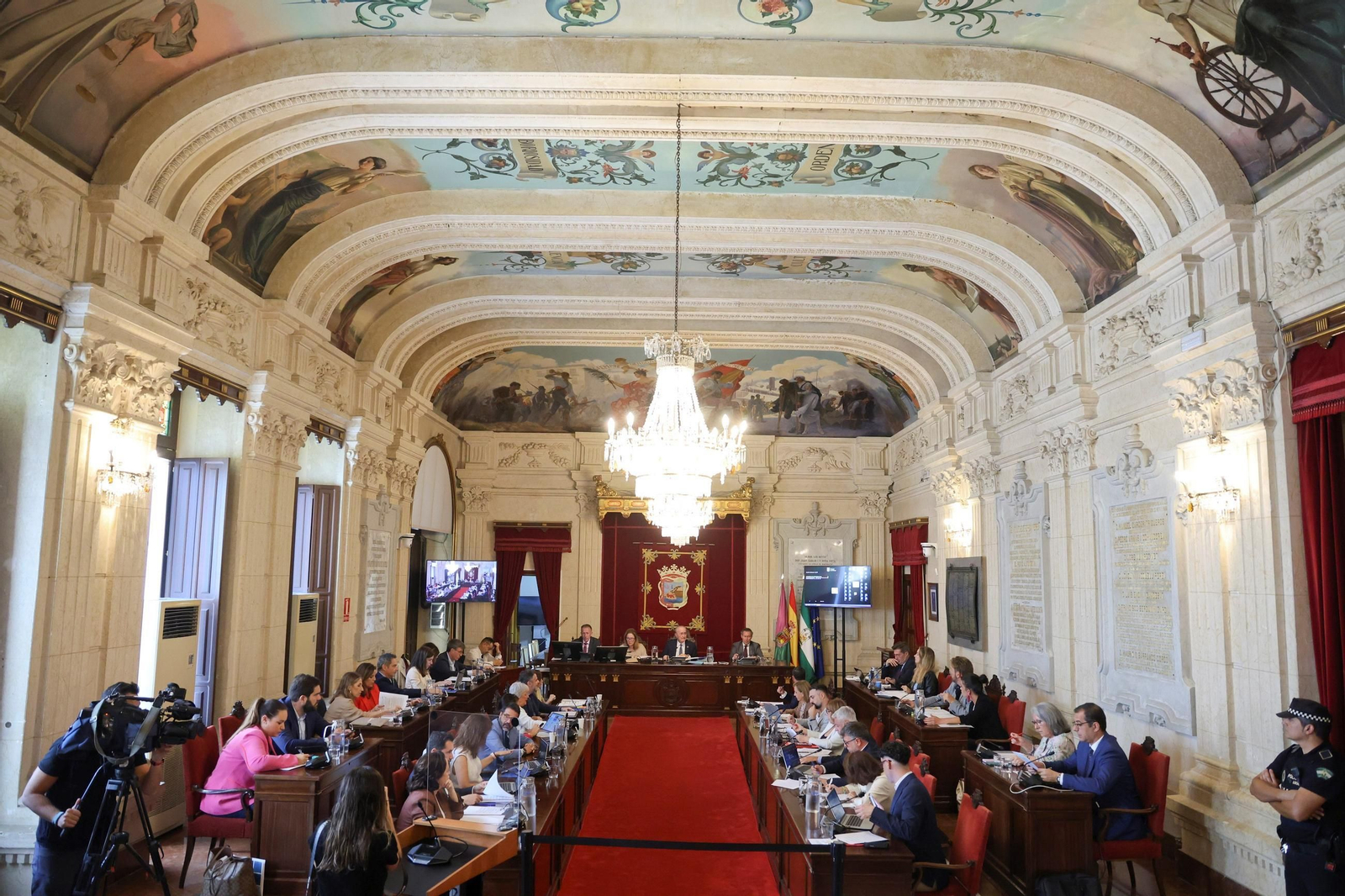 Pleno del mes de octubre.