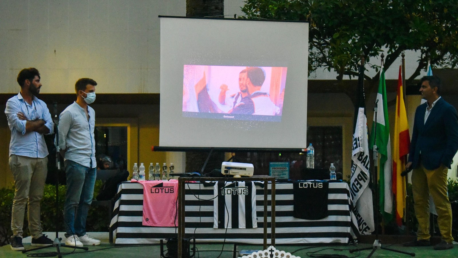 Las fotos de la campaña de abonos de La Balona