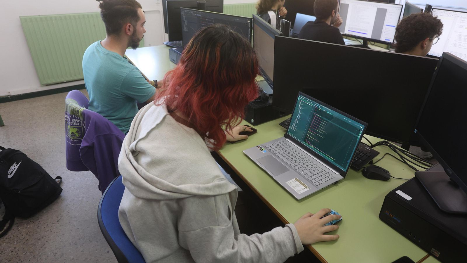 Clase de FP relacionada con la Informática.